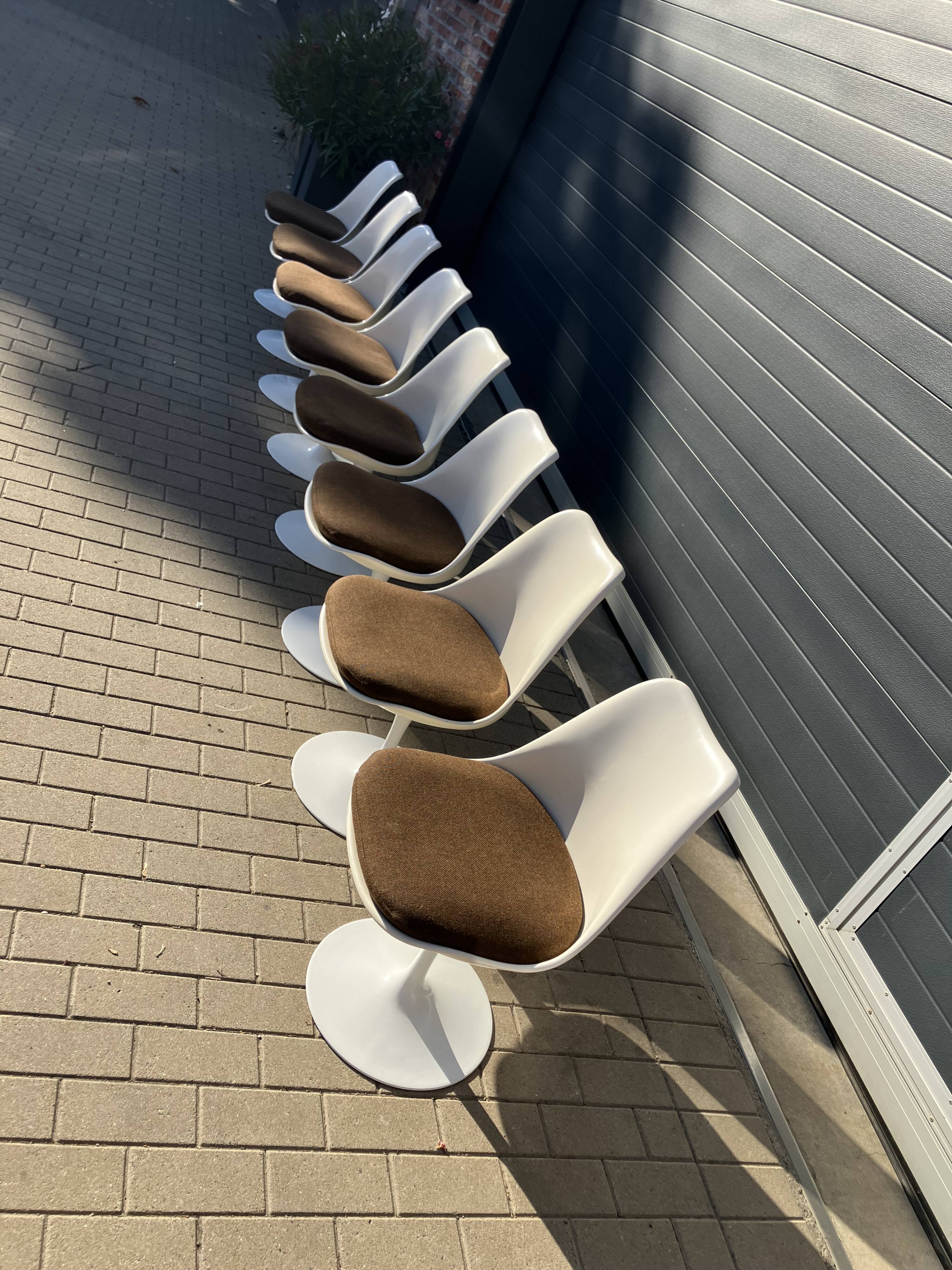 8x original Knoll Tulip dining chairs Eero Saarinen