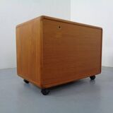 Small rollable teak media sideboard from Dyrlund, 1970s