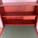 Office secretary vintage pyramid shape