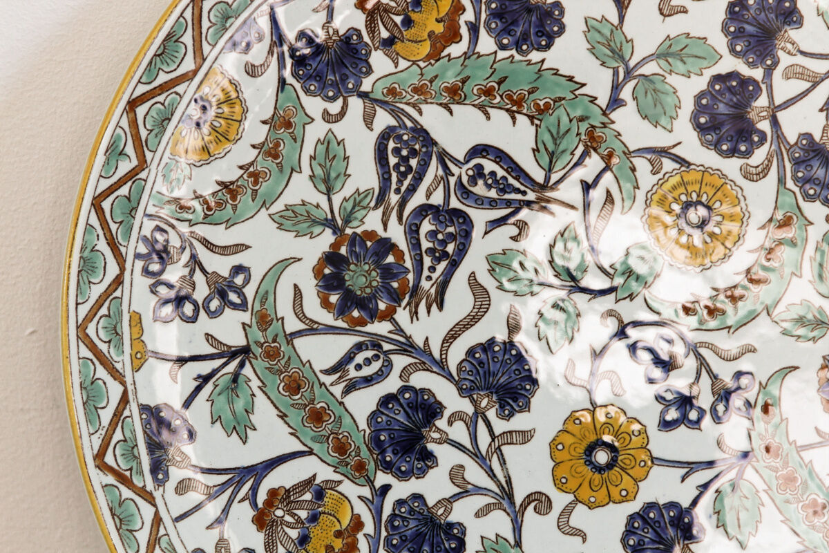Majolica dish Gien
