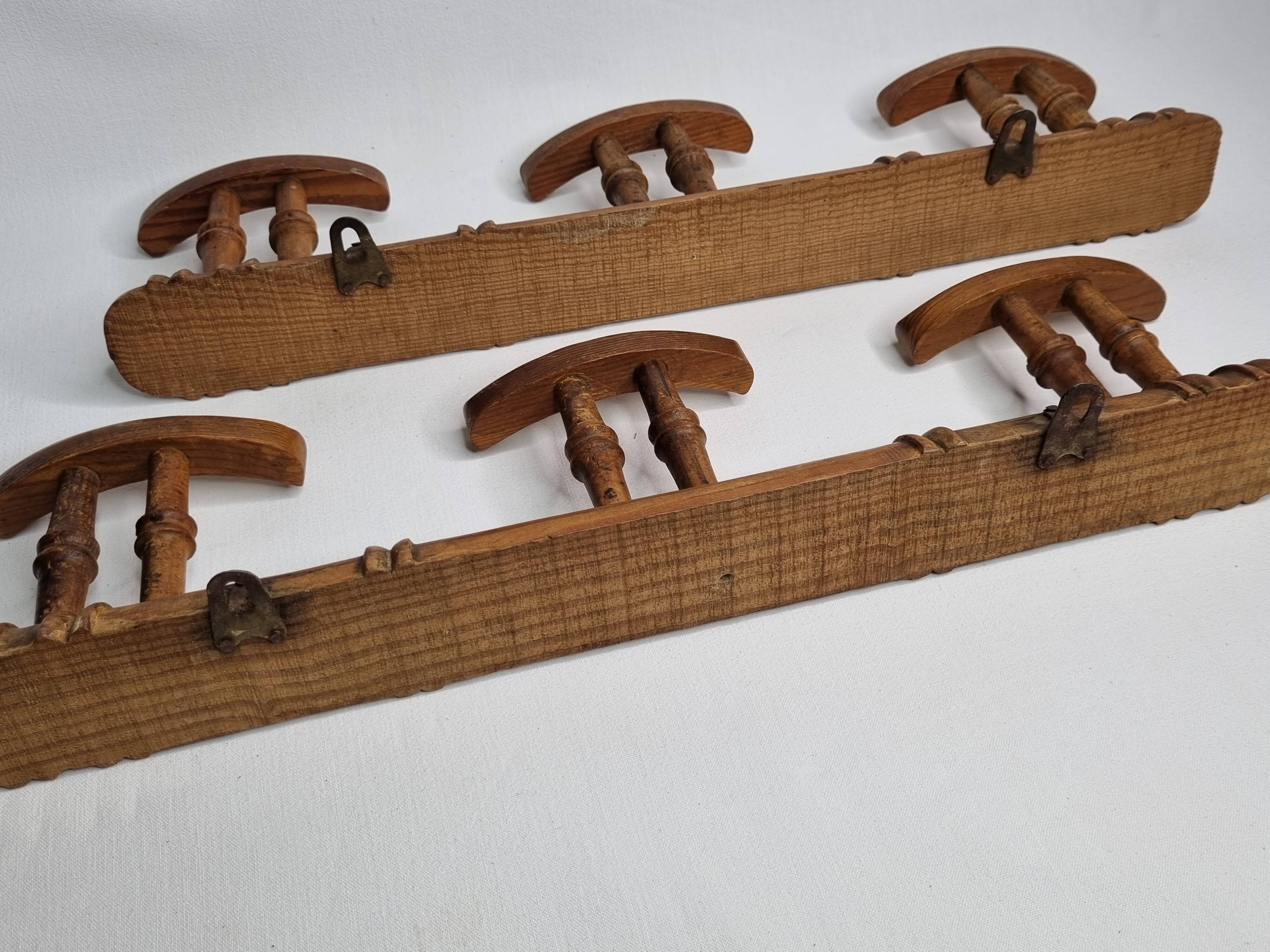 Pair of turned wooden coat racks in imitation of bamboo, 50 cm
