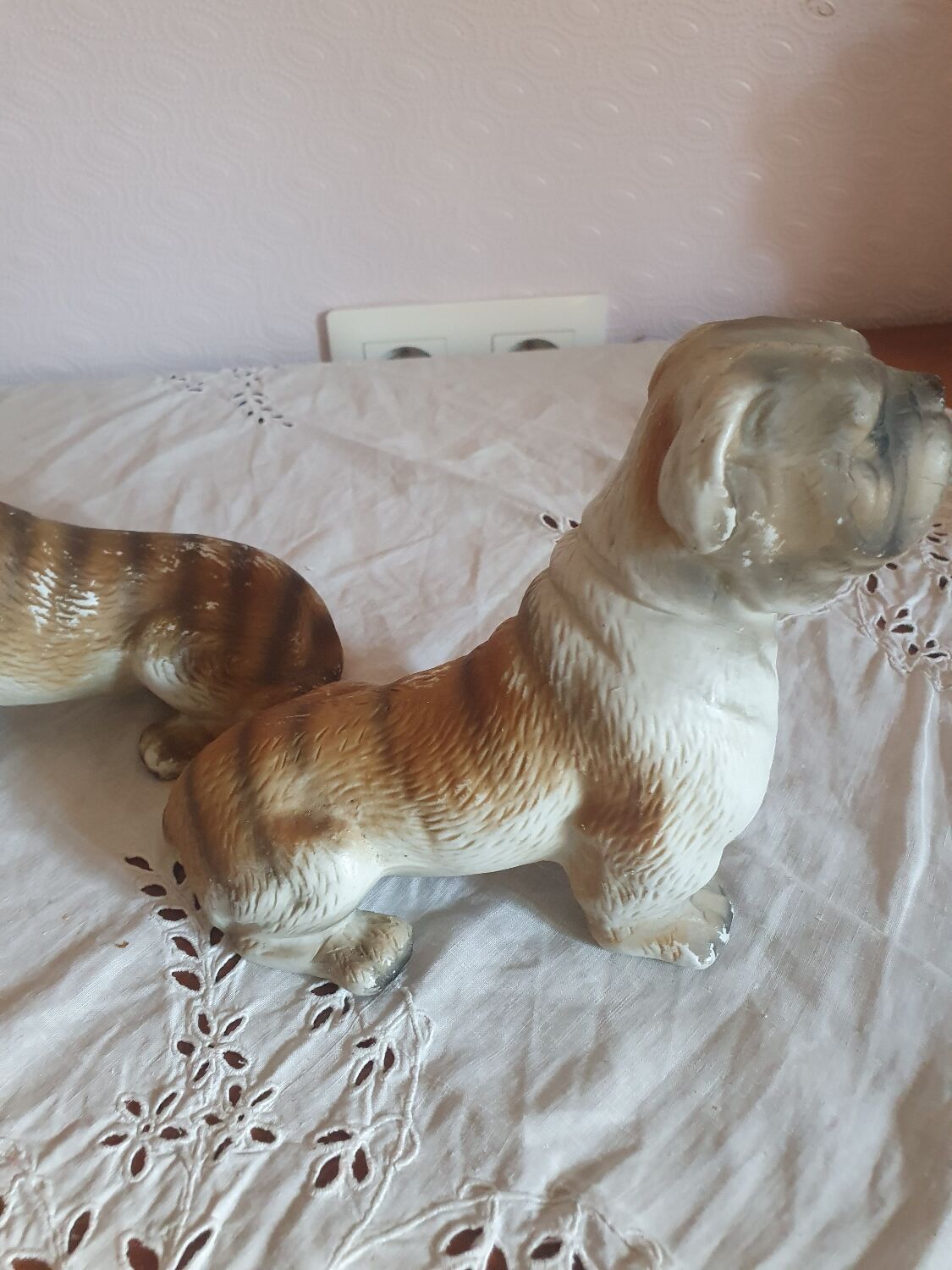 Set of 2 dogs bulldogs tighten biscuit books