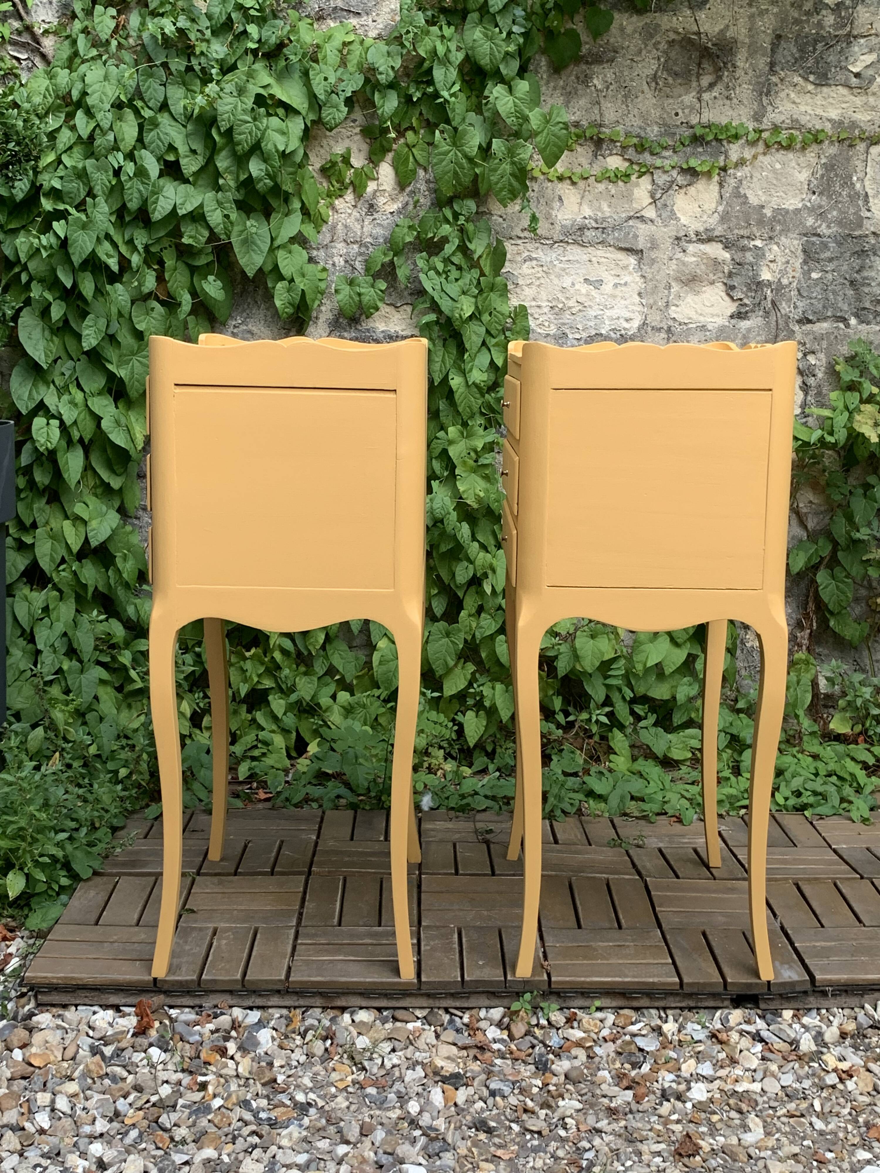 Pair of vintage Louis XV style bedside tables