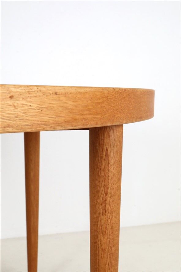 Table à manger ronde restaurée par Villy Schou Andersen / chêne / design danois moderne des années 1960 / 1970