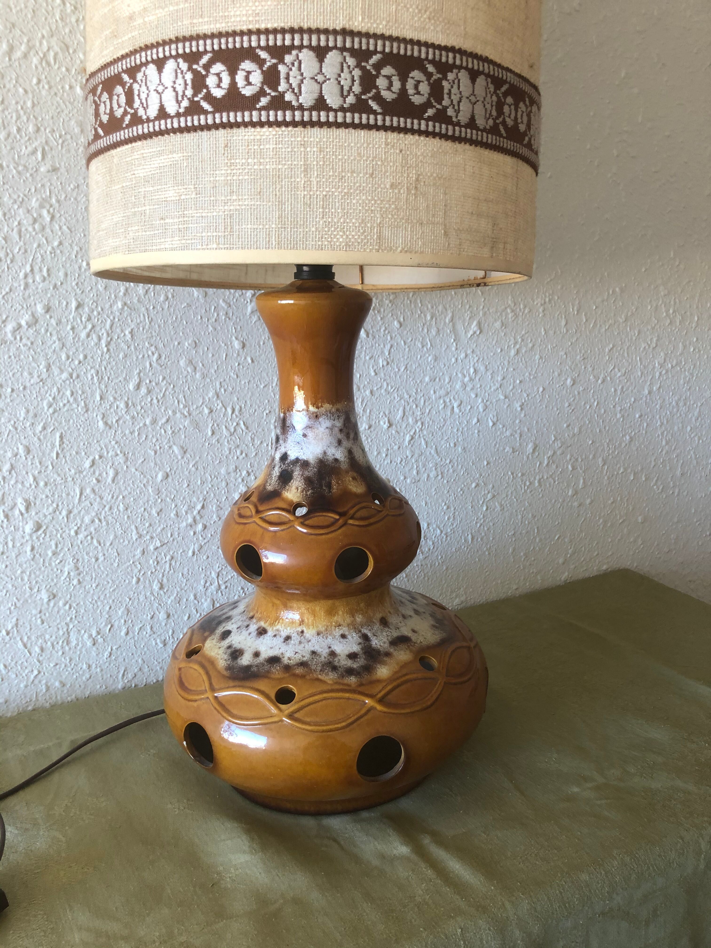 Seventies lamp in cermal
