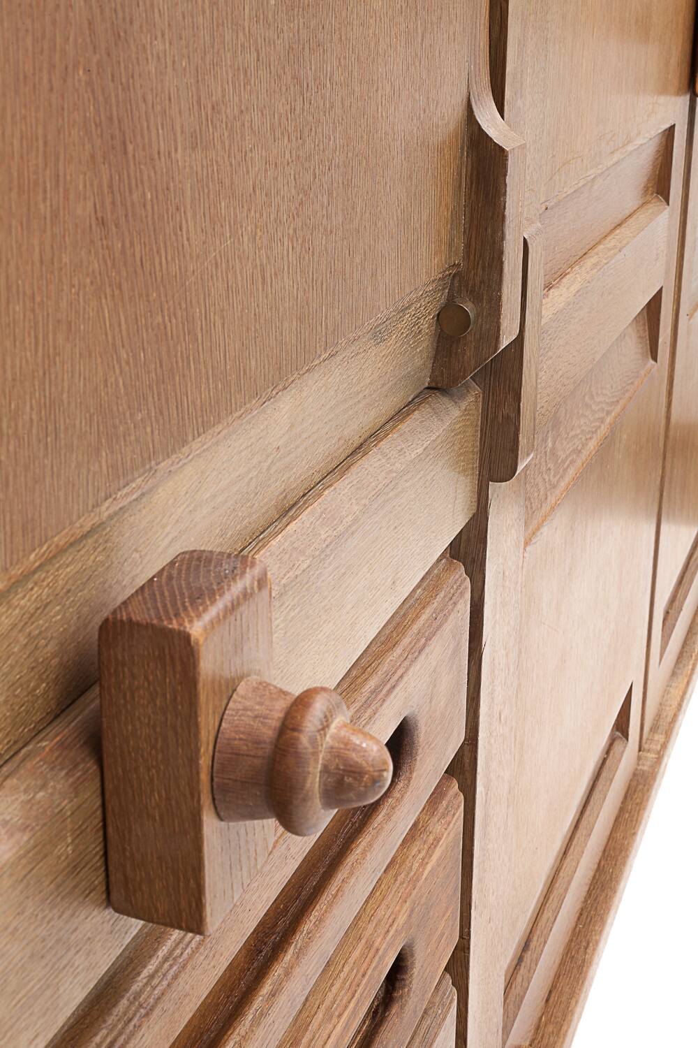 “Gemini” wardrobe, Guillerme and Chambron