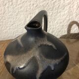Brutalist pitcher of the 70s
