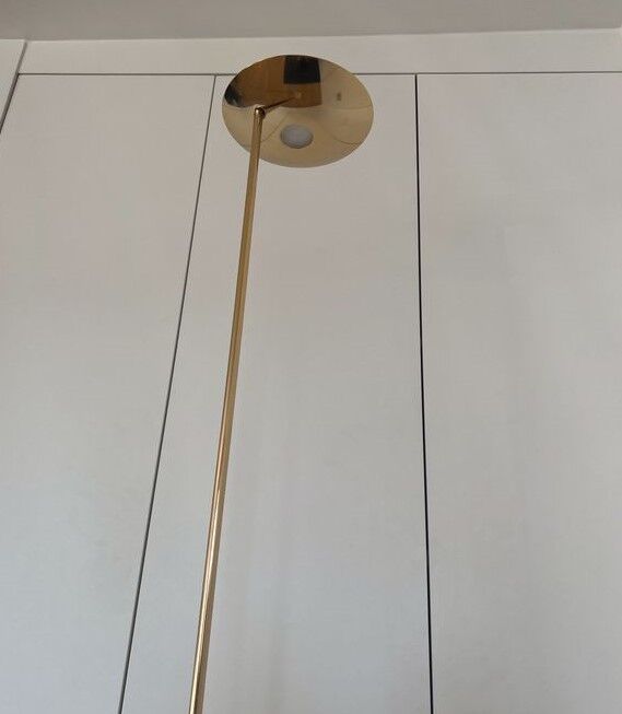 Estiluz Icon Gold halogen floor lamp