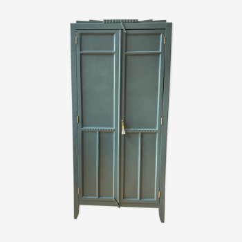 Armoire parisienne