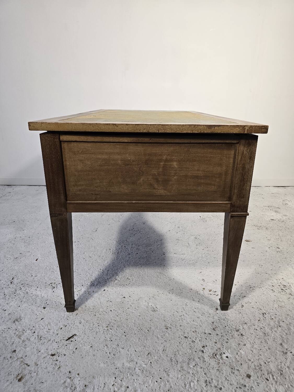 Bureau plat double face en acajou, style Louis XVI – XIXᵉ siècle