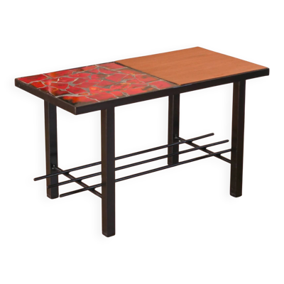 Table basse en céramique rouge, fer noir, 1970