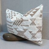 Handmade cushion cover in Berber wool: Moroccan Kilim cushion 60x40.