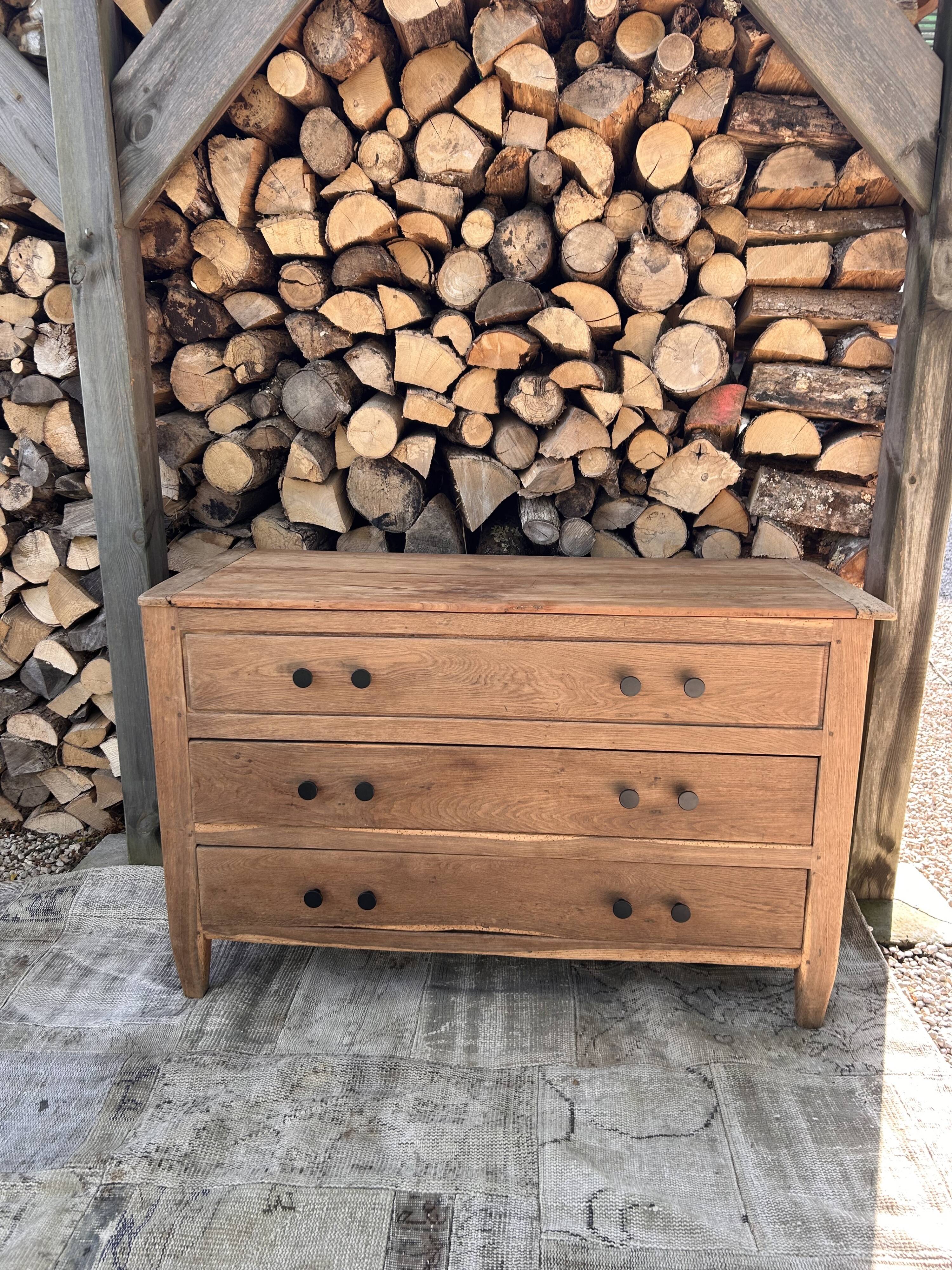 Commode ancienne massif rénovée
