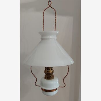 Suspension oil lamp