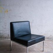Lot de 2 fauteuils lounge minimalistes en cuir noir