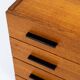 Commode en teck de V-form (Belgique, années 1960).