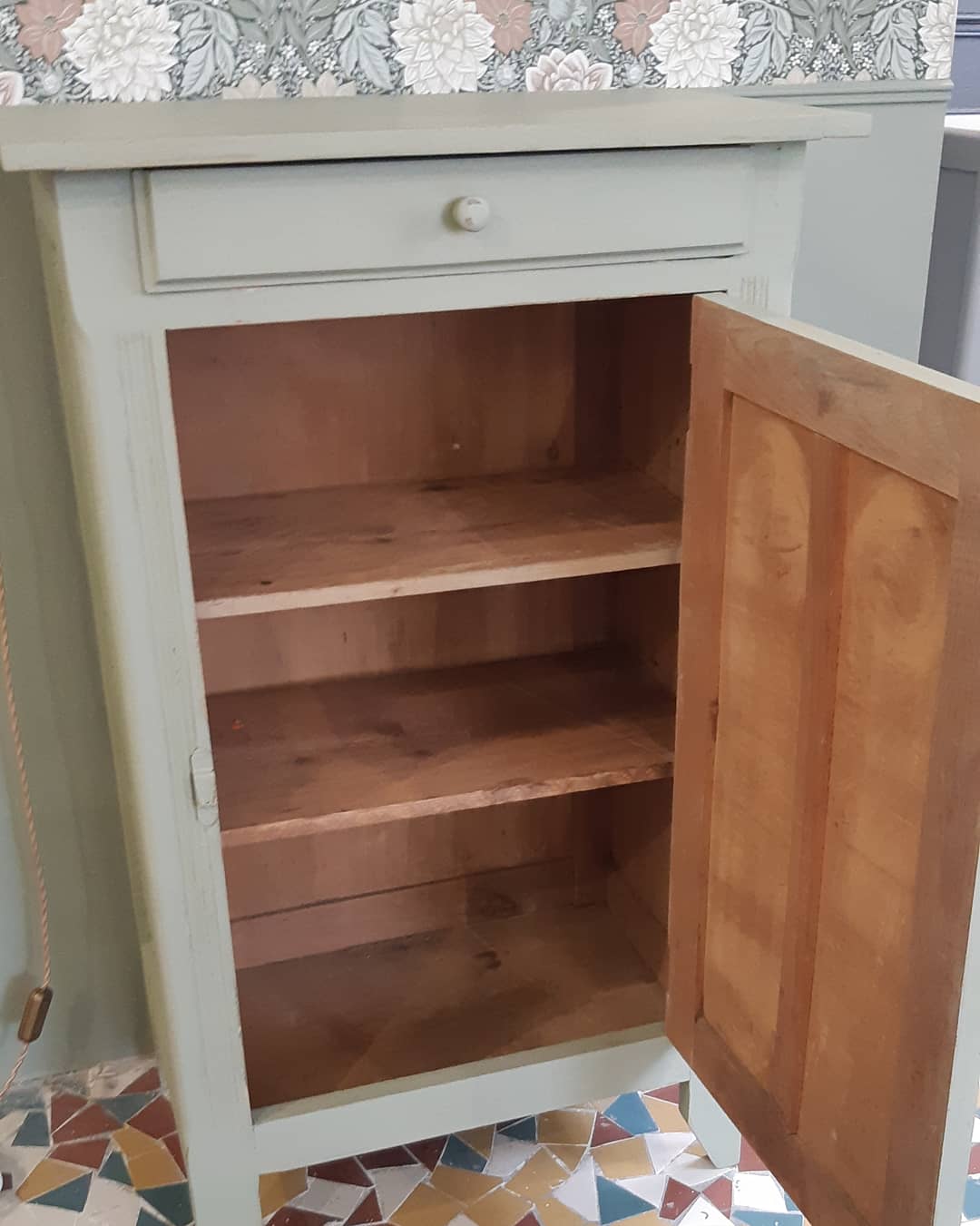 Parisian buffet revisited in green