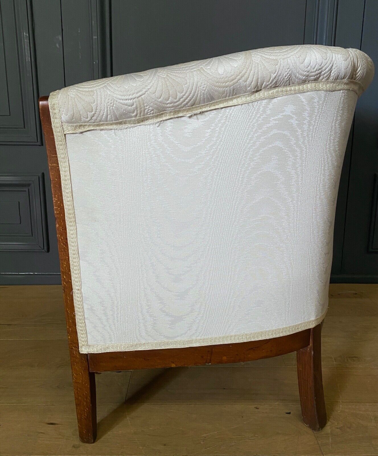 Armchair art deco 1930 marquetry fabric white cream foliage decoration