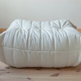 Togo pouf in white leather by Michel Ducaroy for Ligne Roset