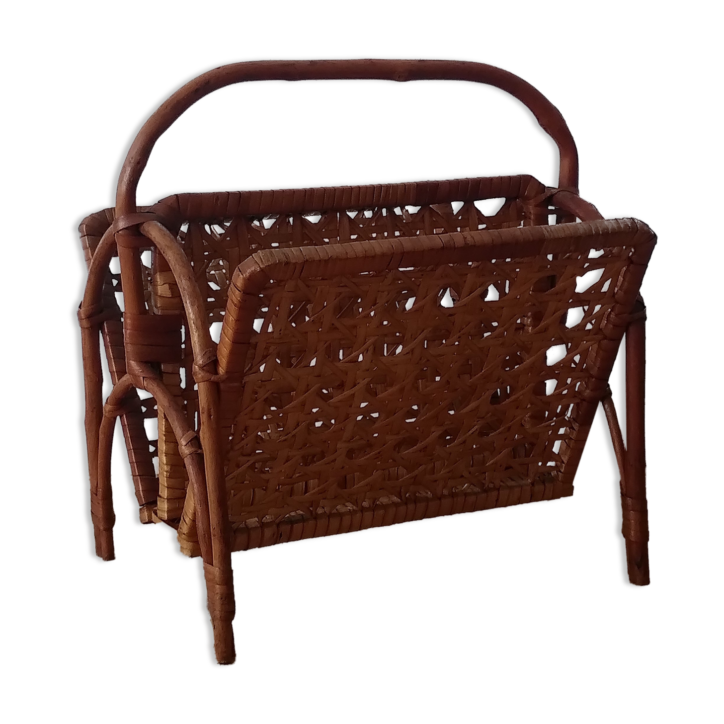 Wicker magazine holder