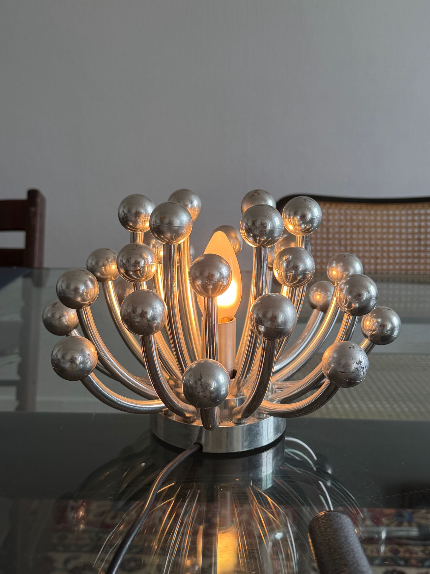Lampe à poser Pistillo - studio Tetrach