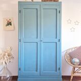 Old boarding cabinet