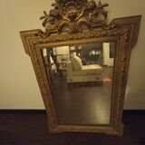 Miroir en bois sculpté fin XIXe