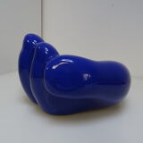 Hand empty vintage ceramic pocket