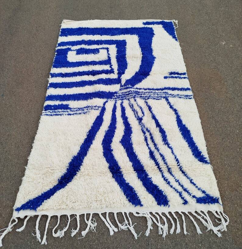 Hand-knotted Moroccan Berber rug 150/250cm