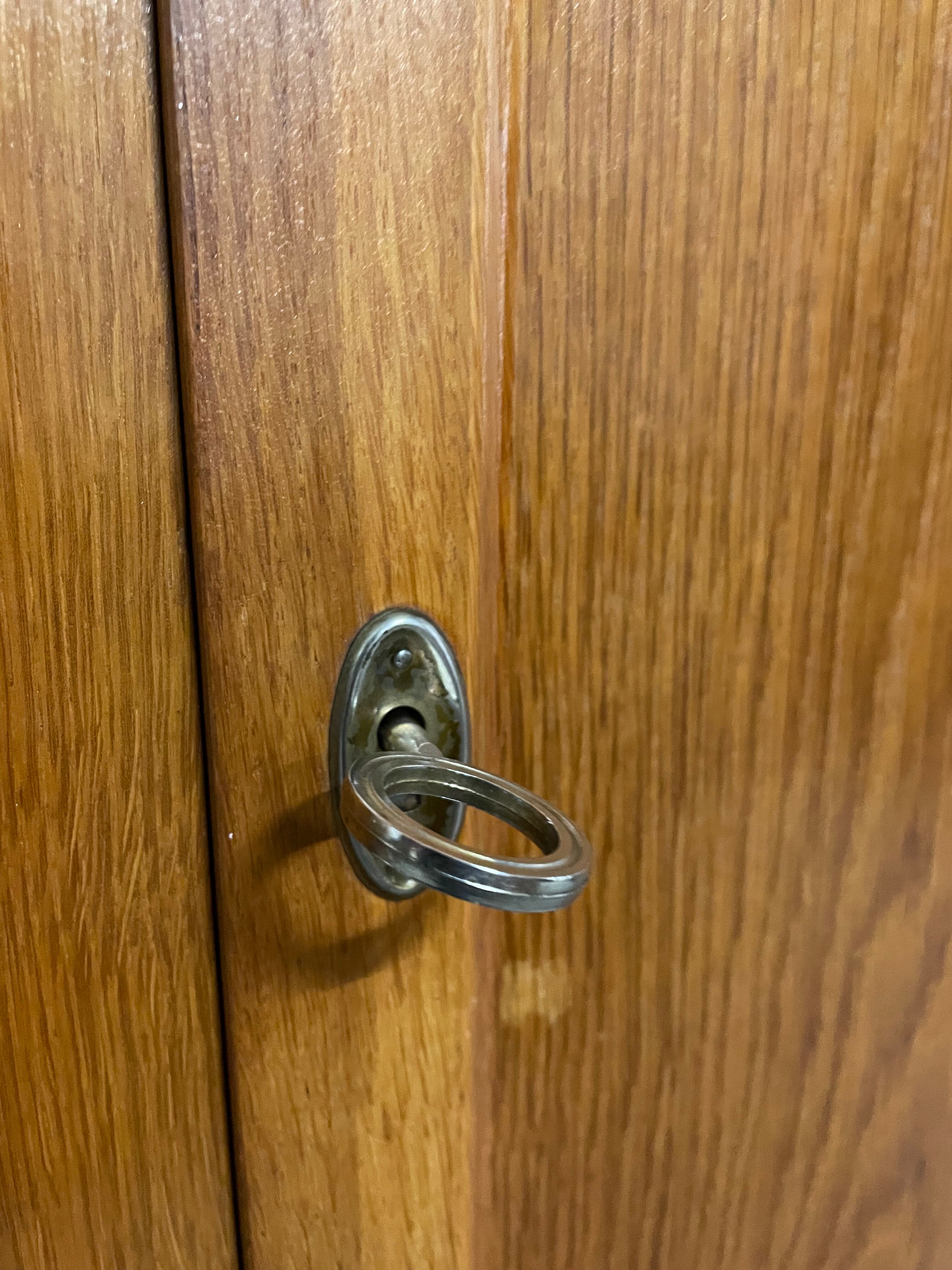 Wardrobe vintage compass feet