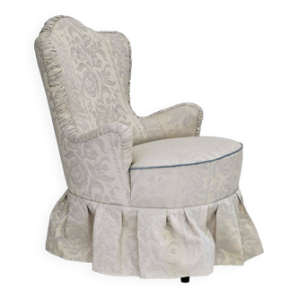 Années 1950, fauteuil danois, retapissé, tissu floral crème/blanc.