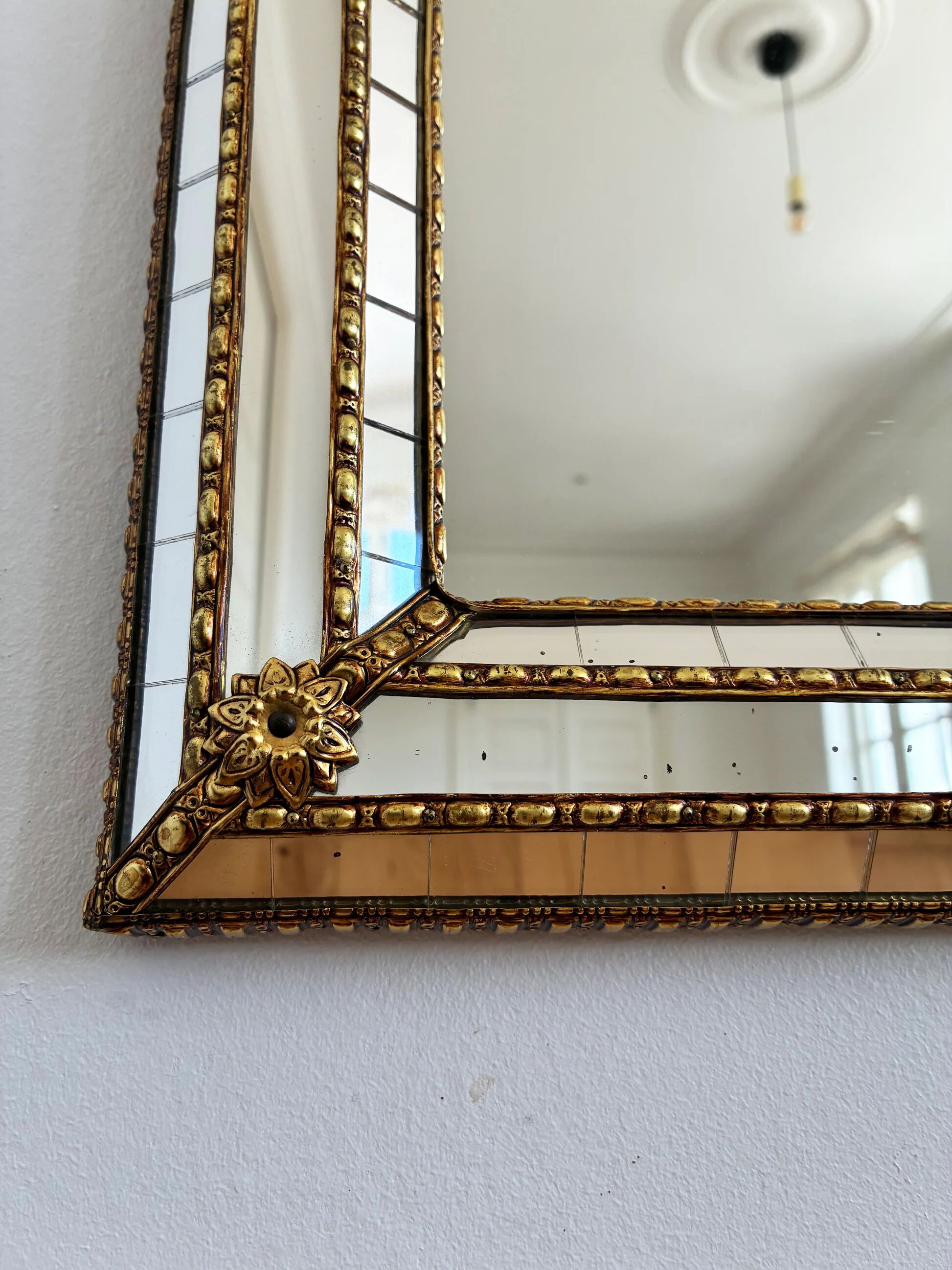 Large vintage Spanish Venetian-style wall mirror, brass, 1980s Hollywood Regency