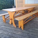 Table et bancs d'auberge