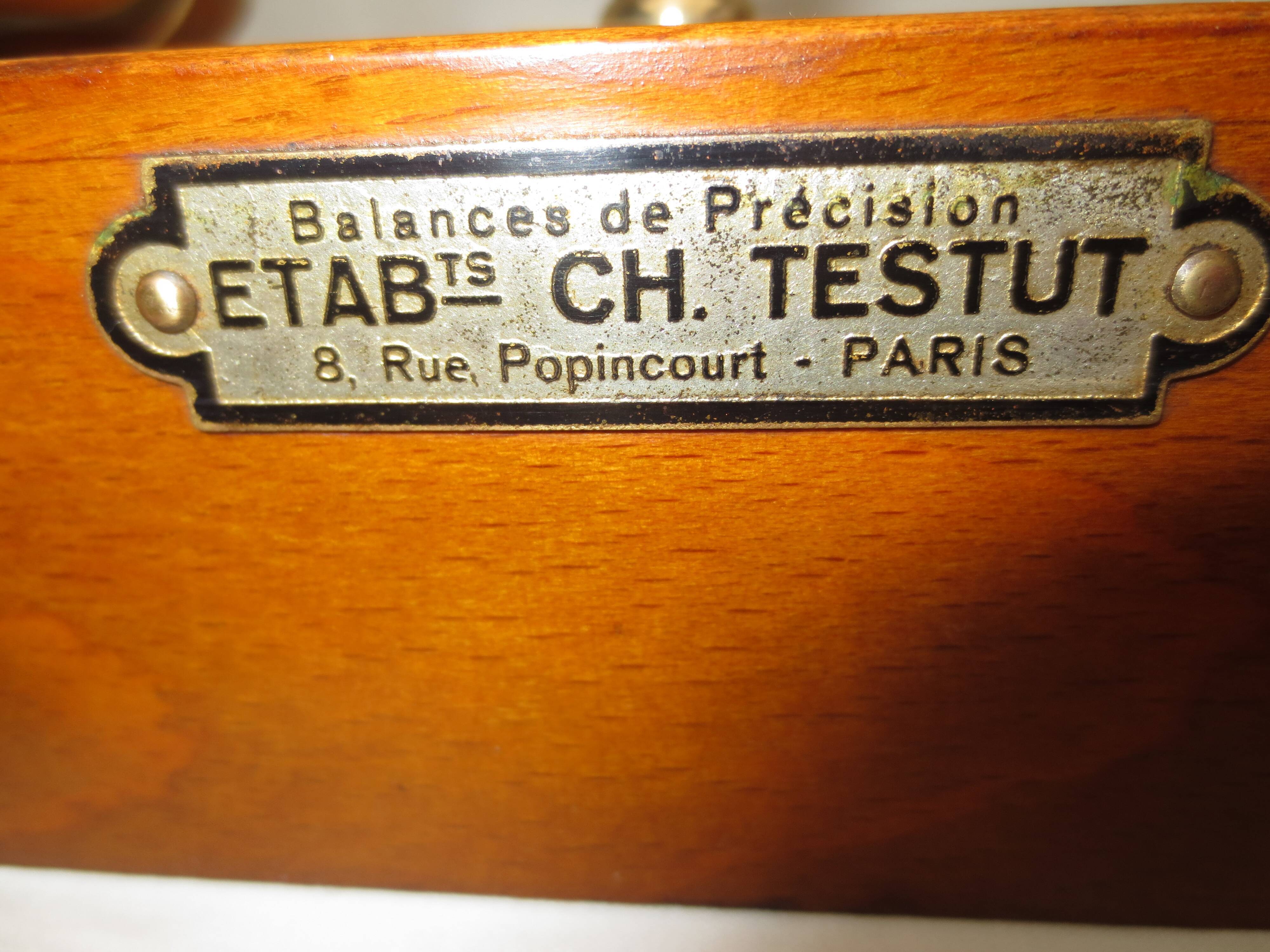 Precision scale testut