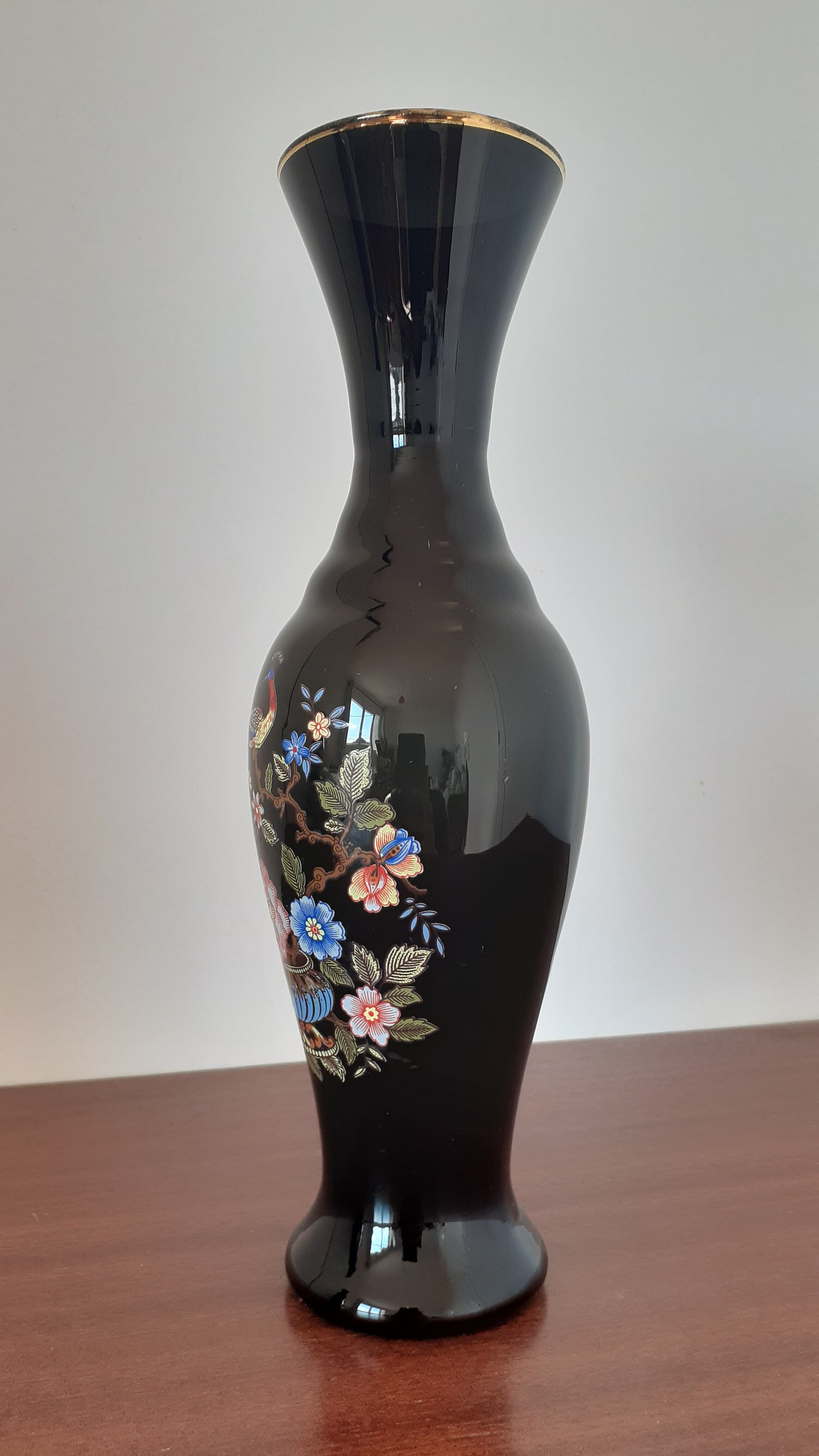Black glass vase