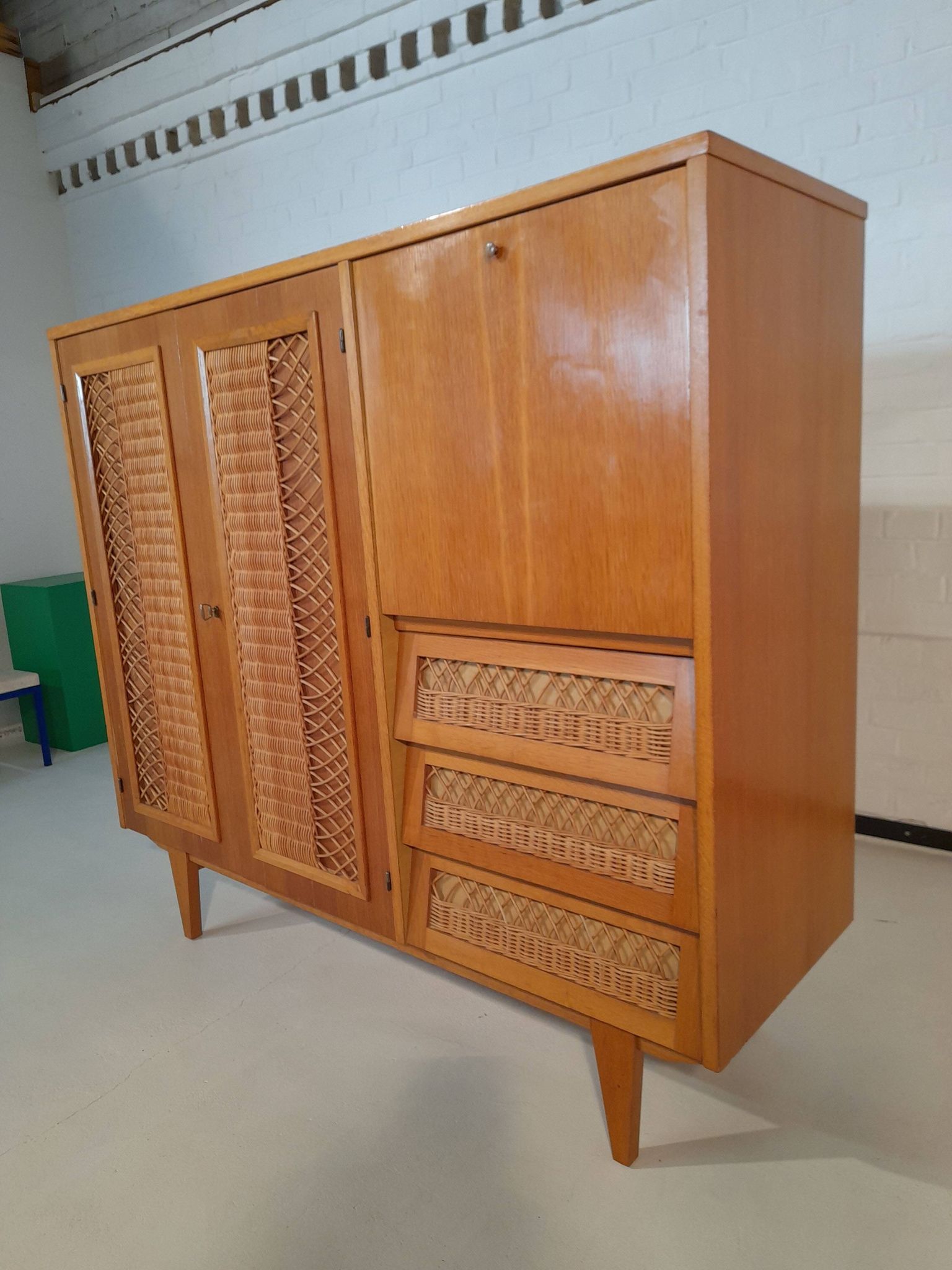 Meubles multifonctions en bois et rotin années 60