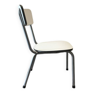 chaise basse en Formica