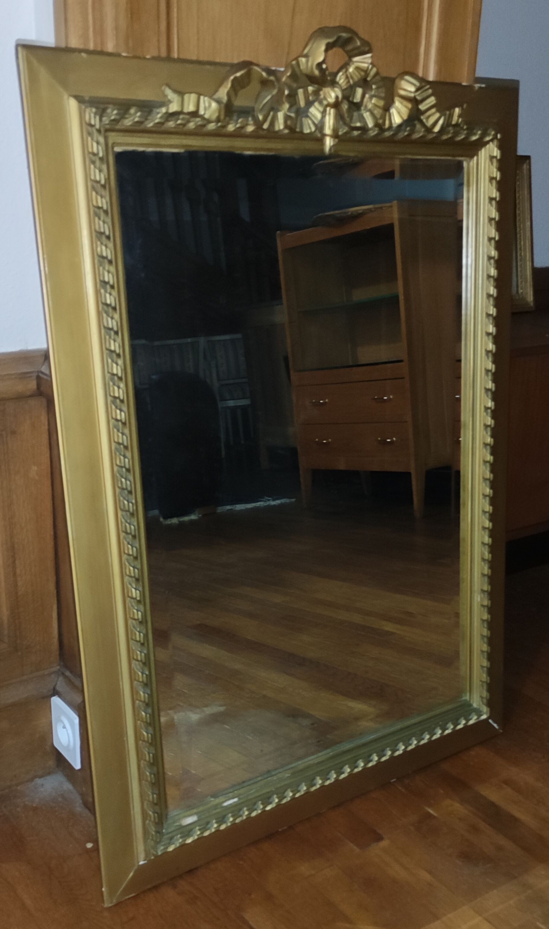 Old Large golden mirror/knot decoration 76x102cm