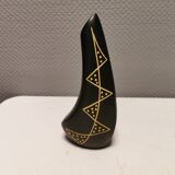 Sculptural black vase with yellow pattern from Hedebo Keramik Denmark 1950-1960s.