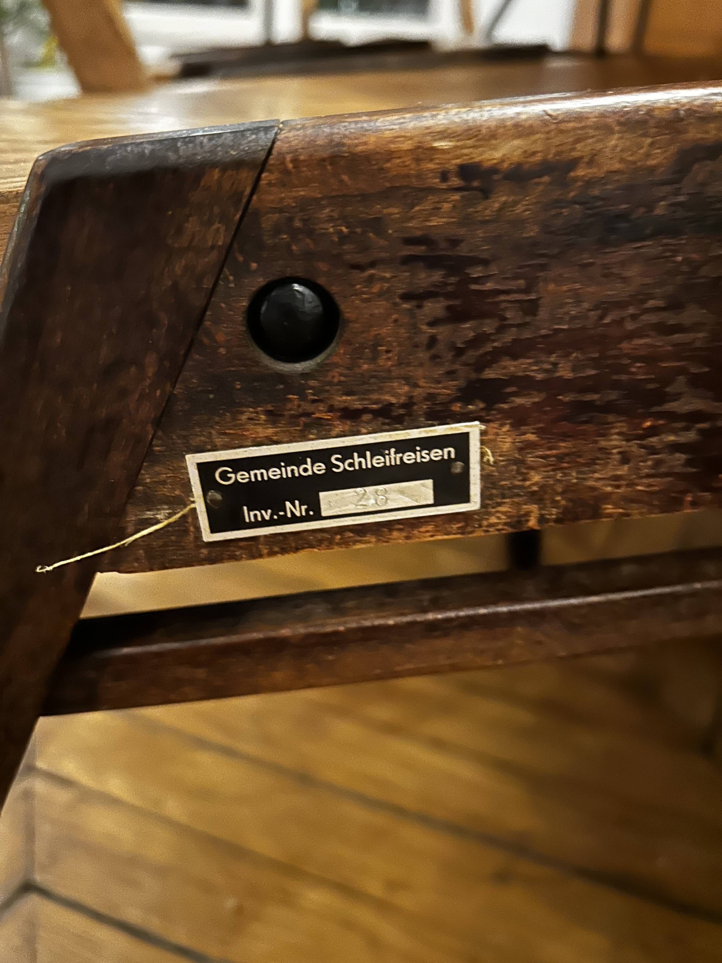 Dining table + 6 vintage chairs – 1960s modernism