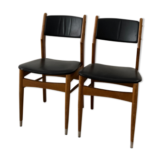 Scandinavian chair in wood and black imitation leather