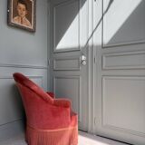 Pink velvet toad chair