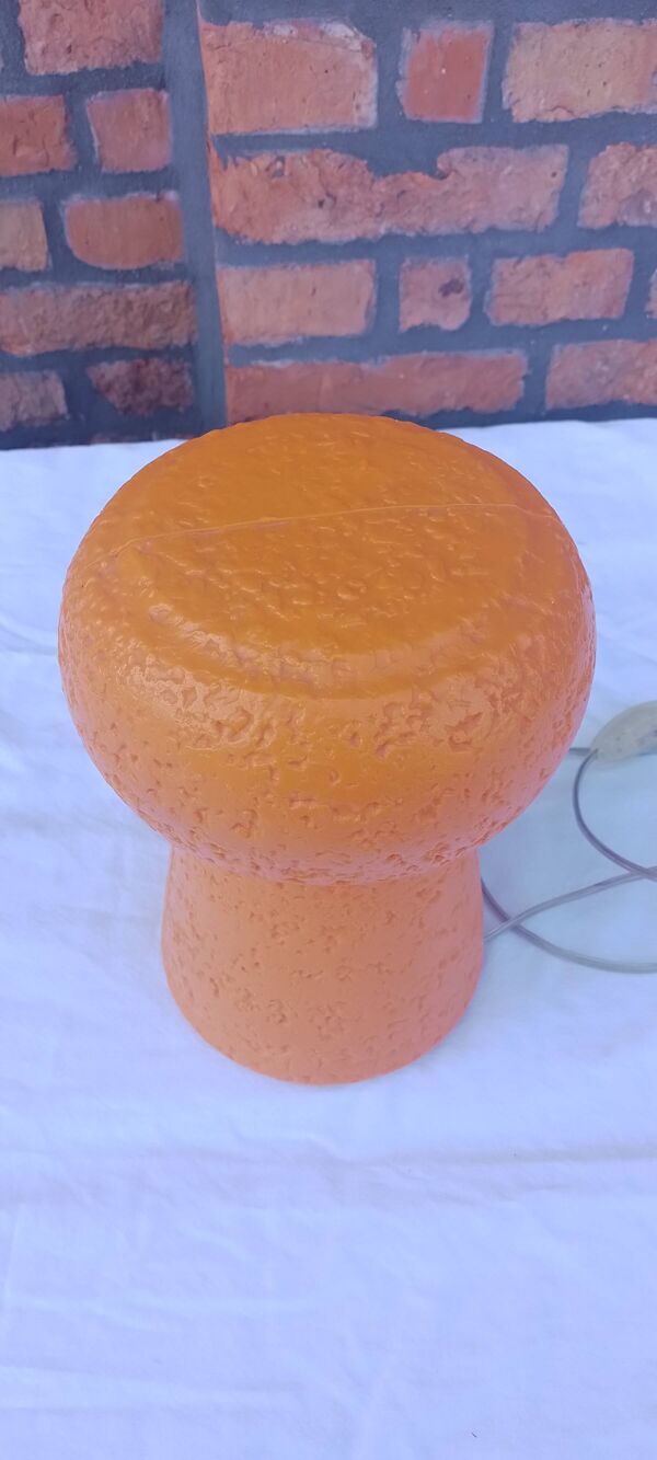 Lampe Pop Art bouchon de couleur orange Pierfrancesco Arnone