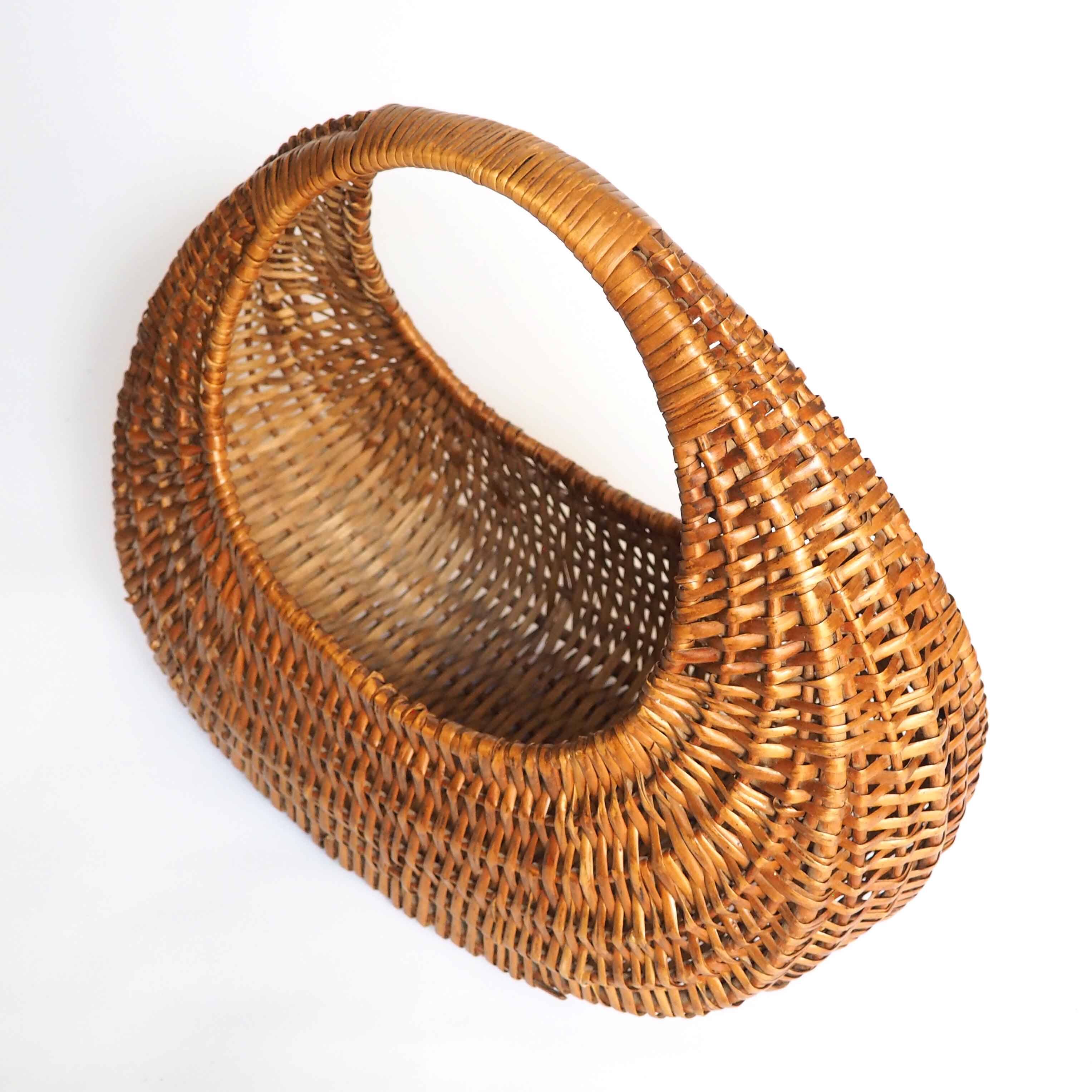 Large model gondola basket