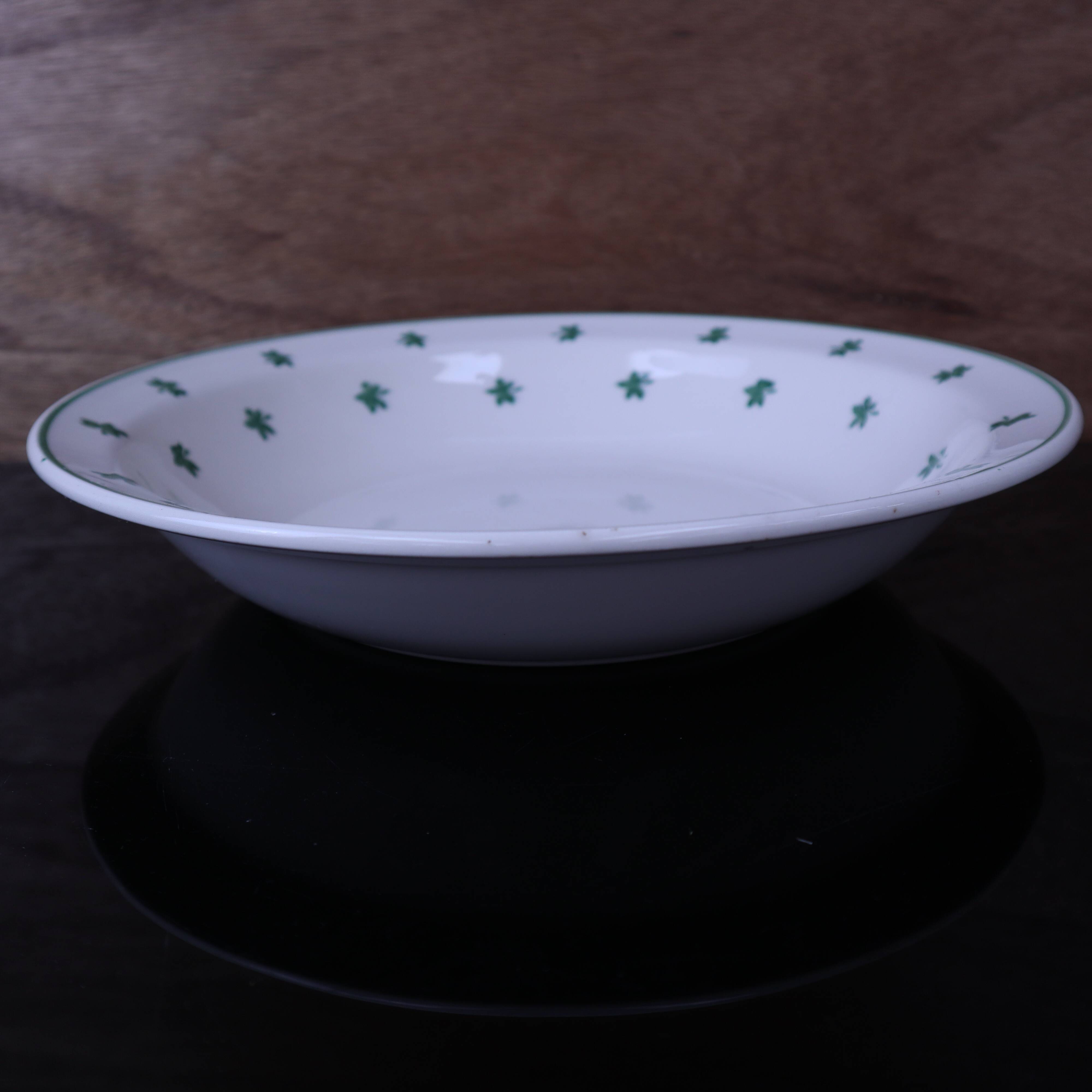 Shallow serving dish 5200 Sarreguemines and Digoin Vintage