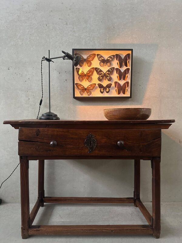 Table d'appoint coloniale espagnole antique