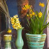 Ceramic pot cover in Art-Deco slurry