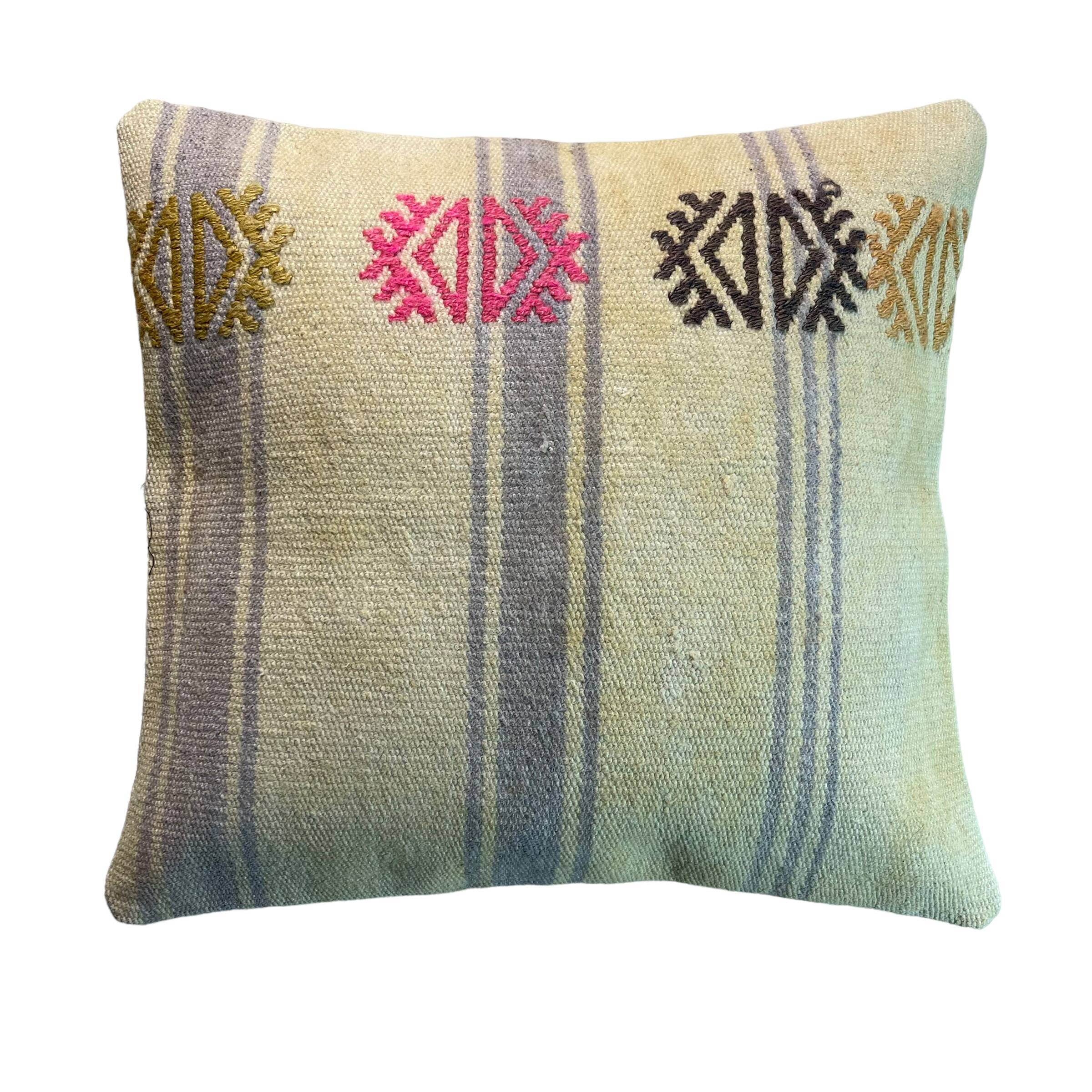 Vintage turkish kilim cushion cover , 40 x 40 cm