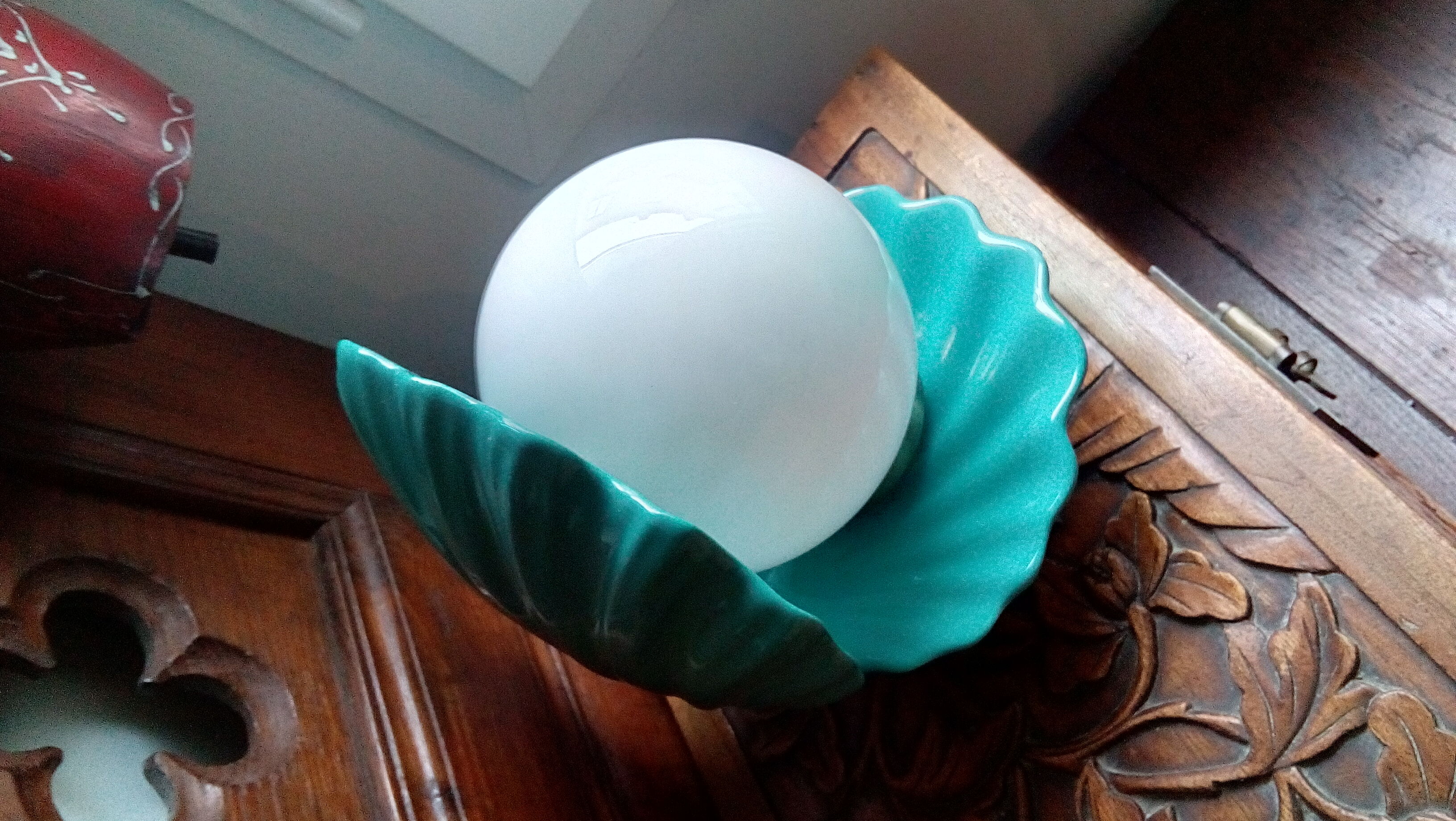 Turquoise blue scallop lamp