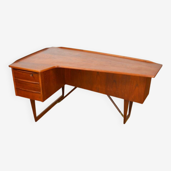 Boomerang desk by Peter Lovig Nielsen 1950/1960